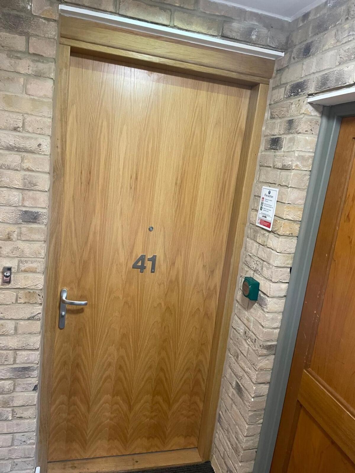 Superior Cambridge 2 Bed Apartment Inc King Bed Trumpington エクステリア 写真