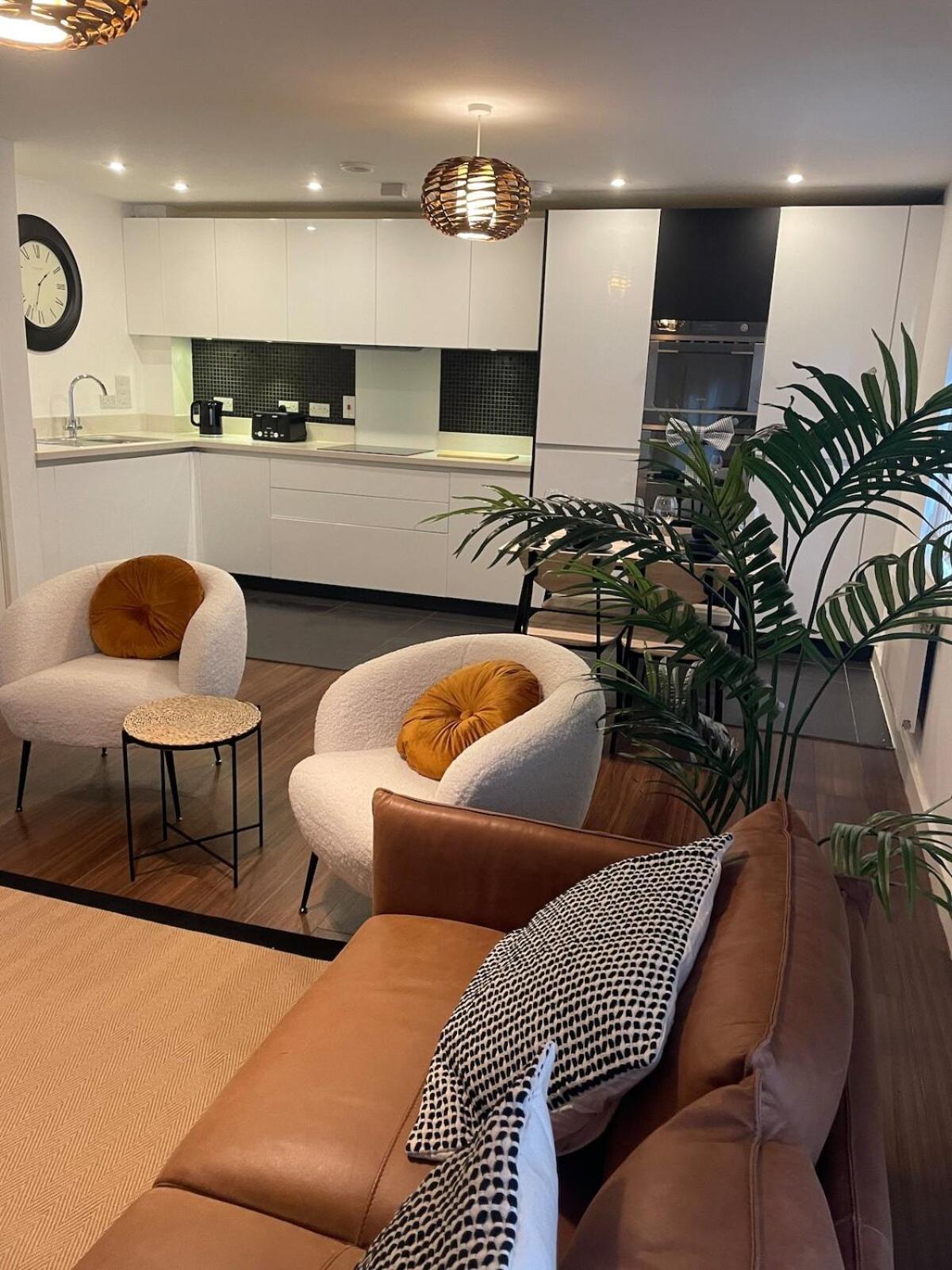 Superior Cambridge 2 Bed Apartment Inc King Bed Trumpington エクステリア 写真